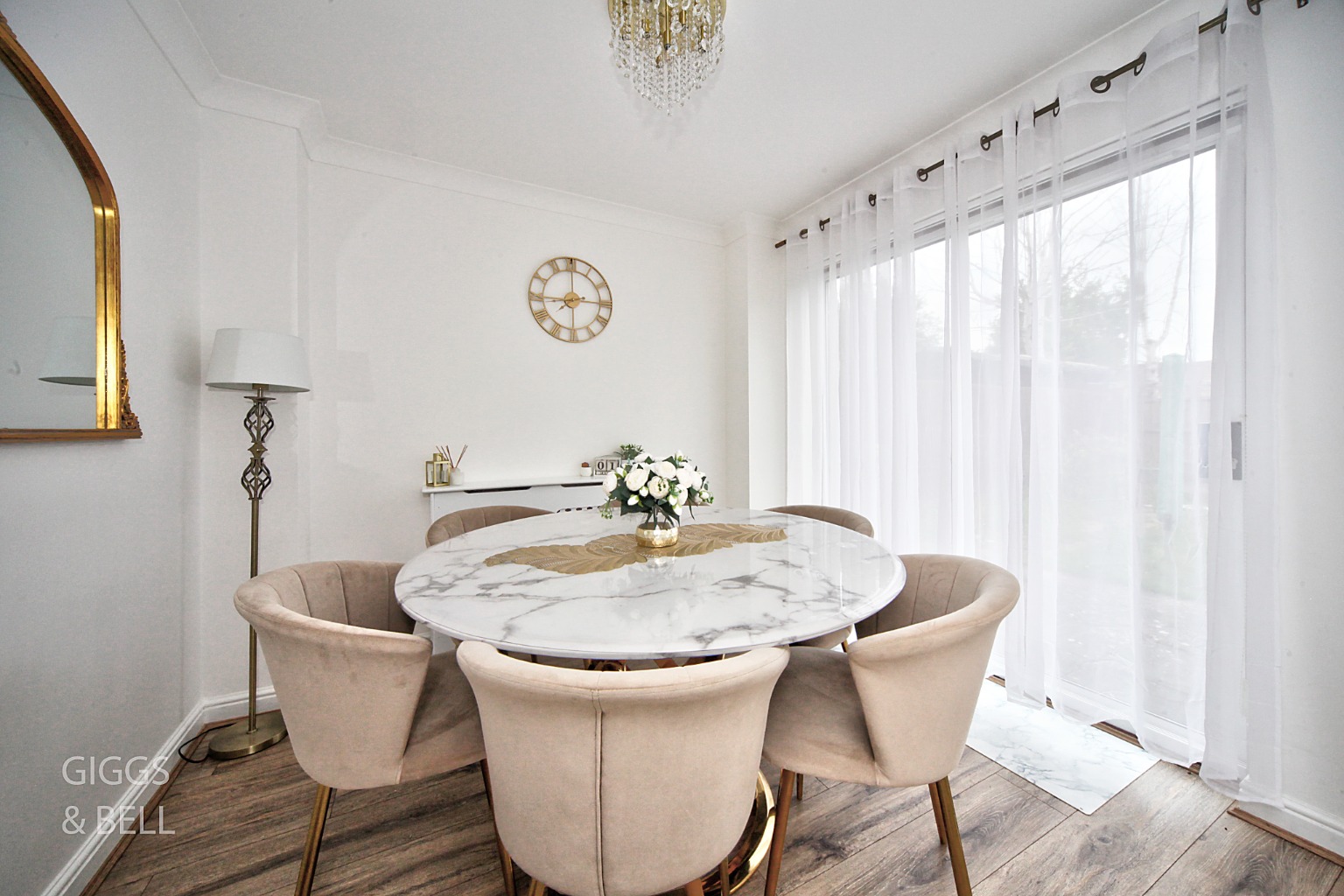 5 bed detached house for sale in Villiers Close, Luton  - Property Image 6