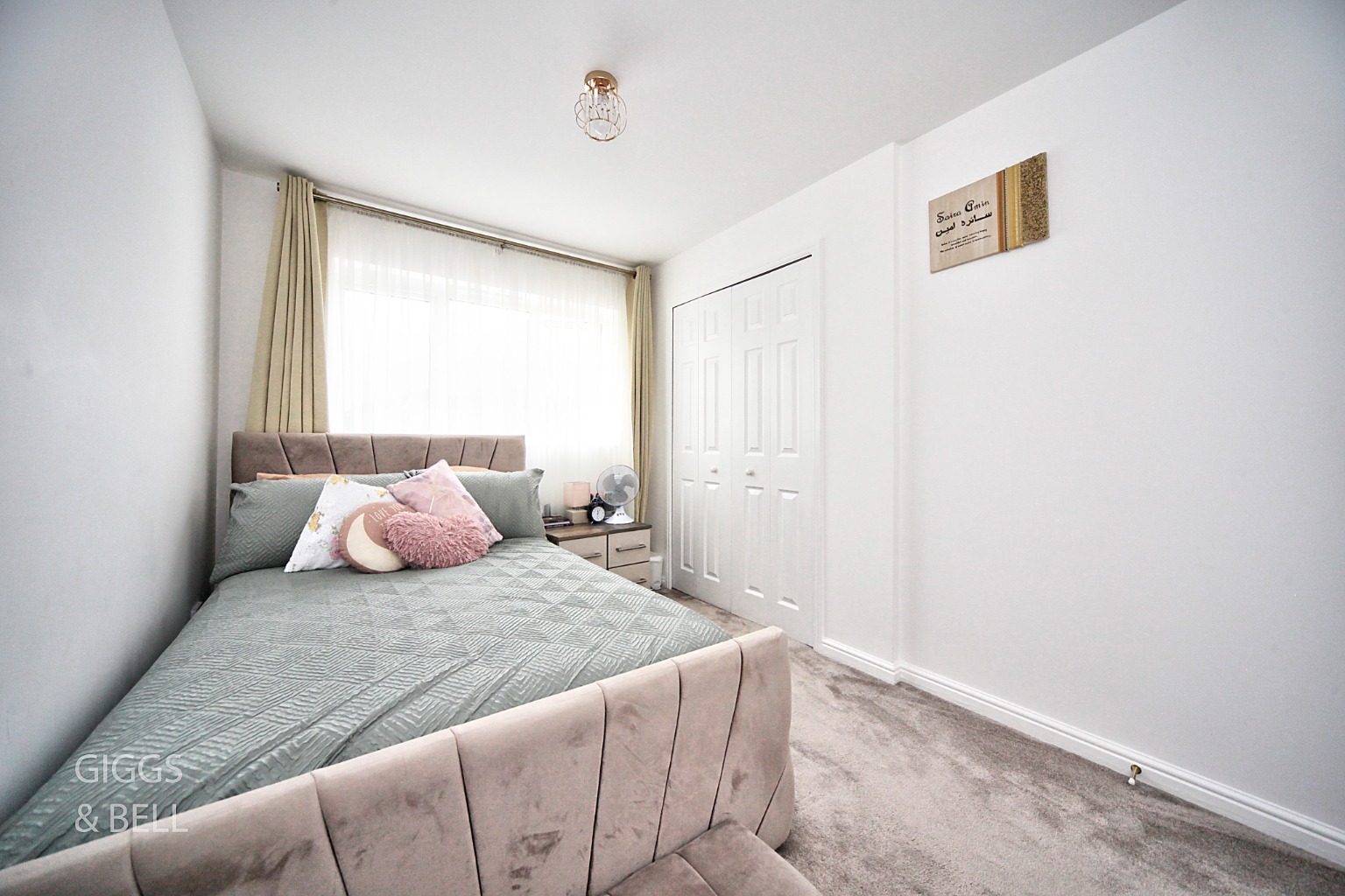 5 bed detached house for sale in Villiers Close, Luton  - Property Image 19