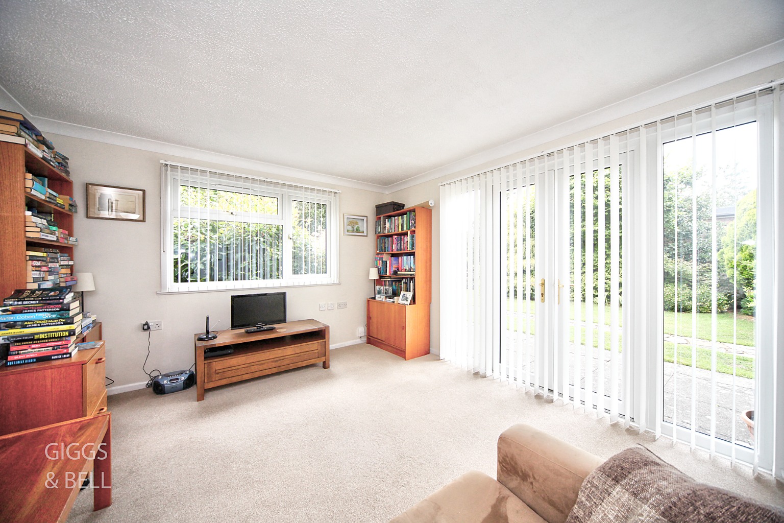3 bed detached house for sale in Whitehill Avenue, Luton  - Property Image 16