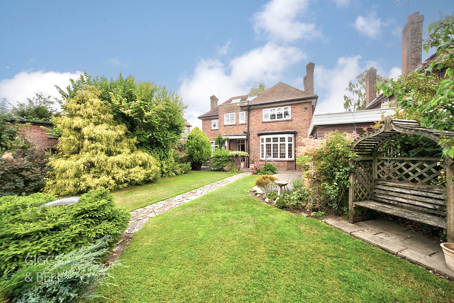 3 bed detached house for sale in Whitehill Avenue, Luton  - Property Image 34