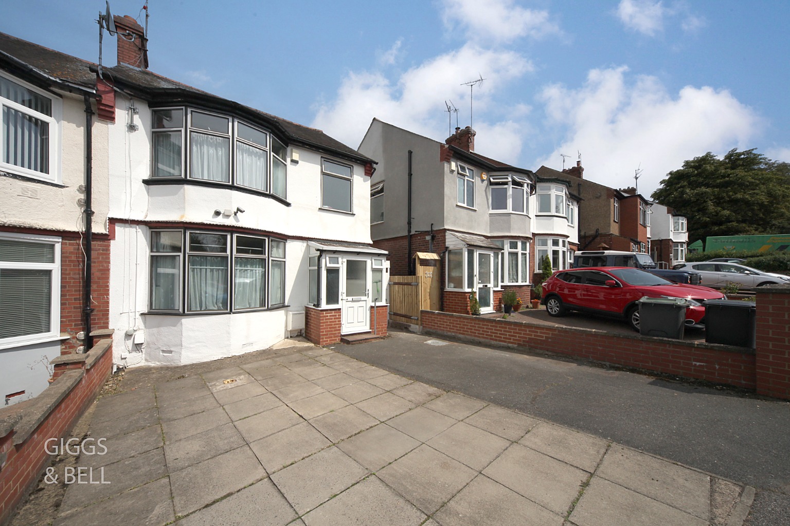3 bed semi-detached house for sale in Park Street, Luton  - Property Image 2