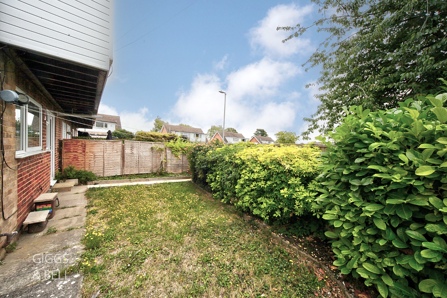 3 bed town house for sale in St Michaels Avenue, Dunstable 18