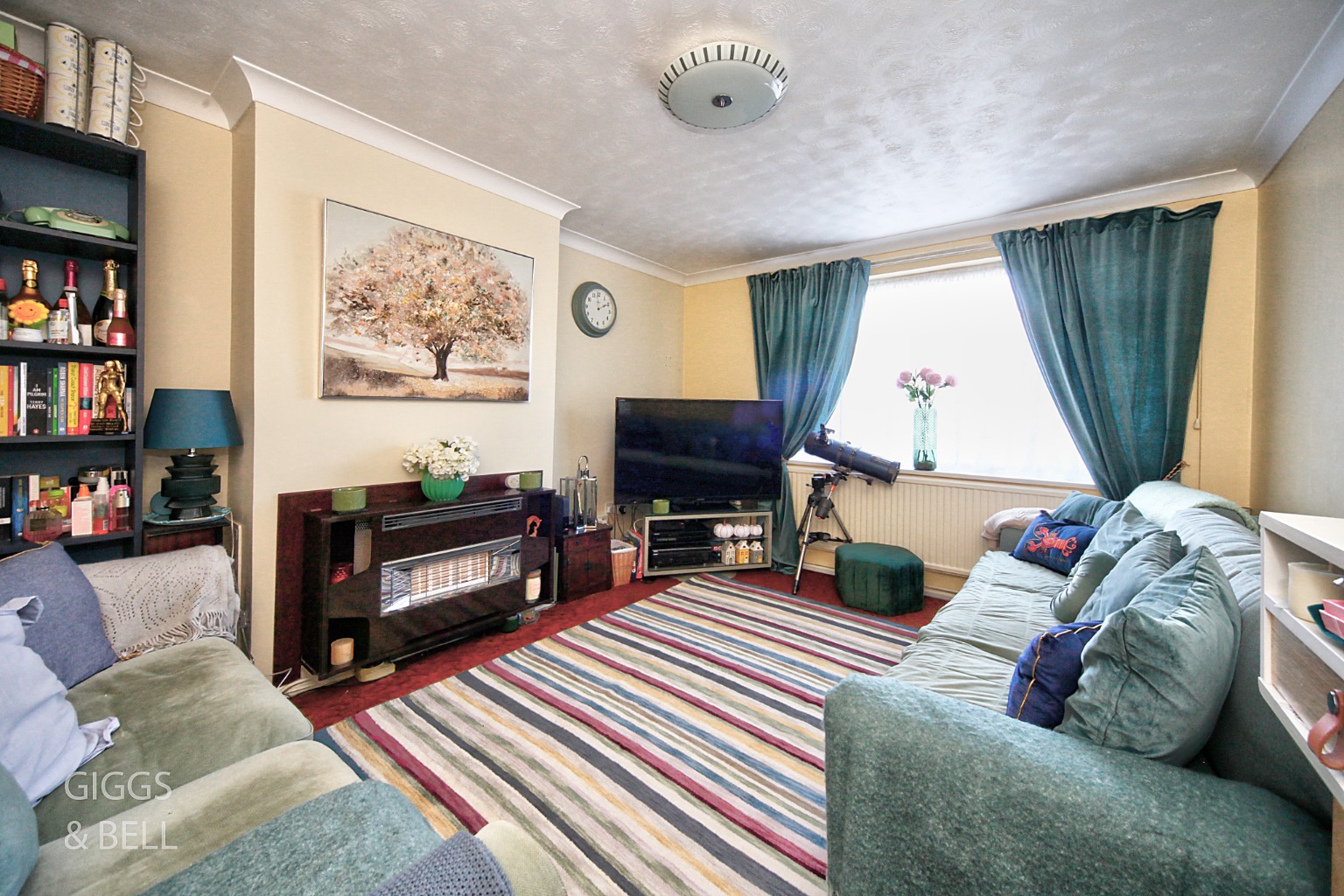 4 bed semi-detached house for sale in Galston Road, Luton  - Property Image 3
