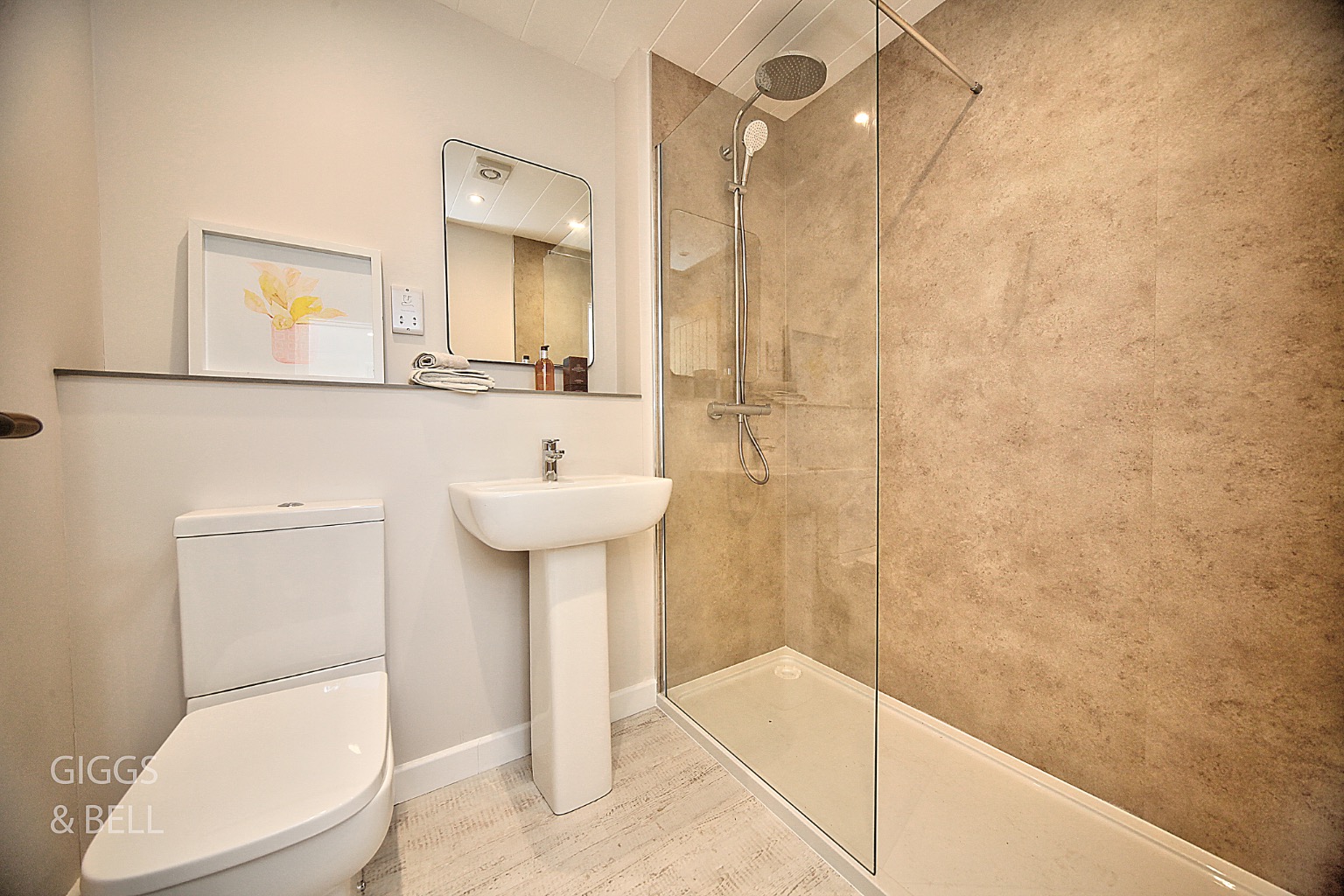 2 bed park home for sale in Little Meadow, Luton  - Property Image 16