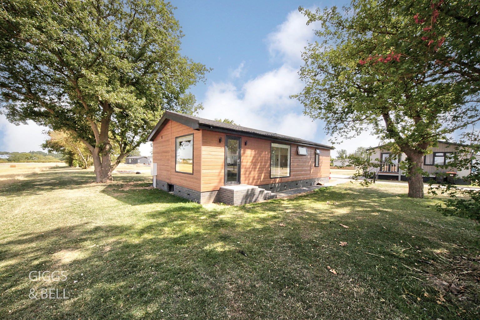 2 bed park home for sale in Little Meadow, Luton 20