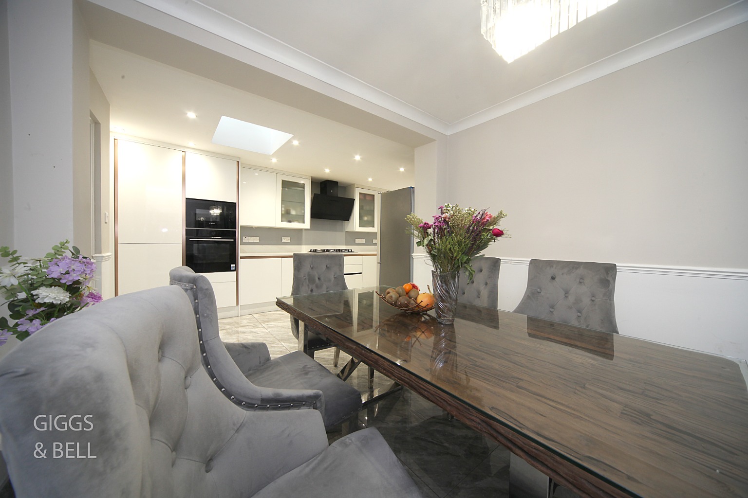 4 bed detached house for sale in Stockingstone Road, Luton 9