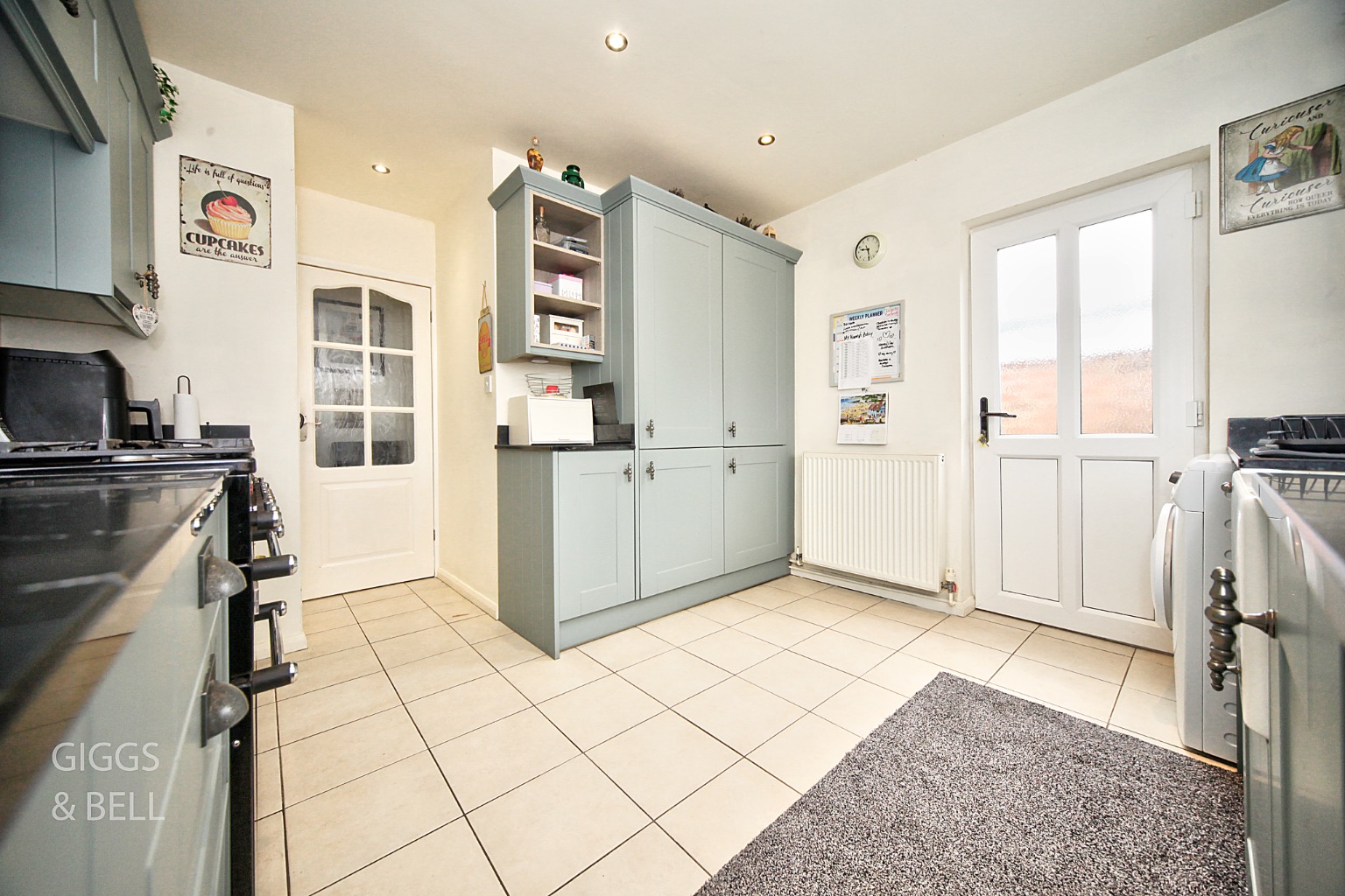 2 bed detached house for sale in St Marys Rise, Hitchin  - Property Image 9