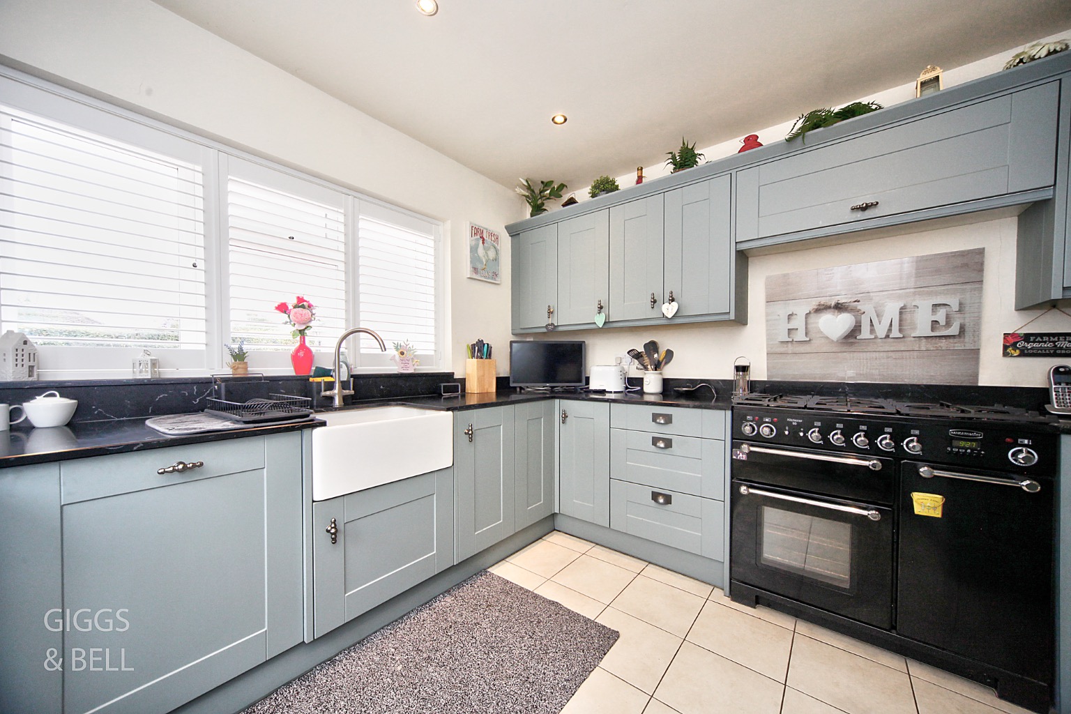 2 bed detached house for sale in St Marys Rise, Hitchin  - Property Image 6