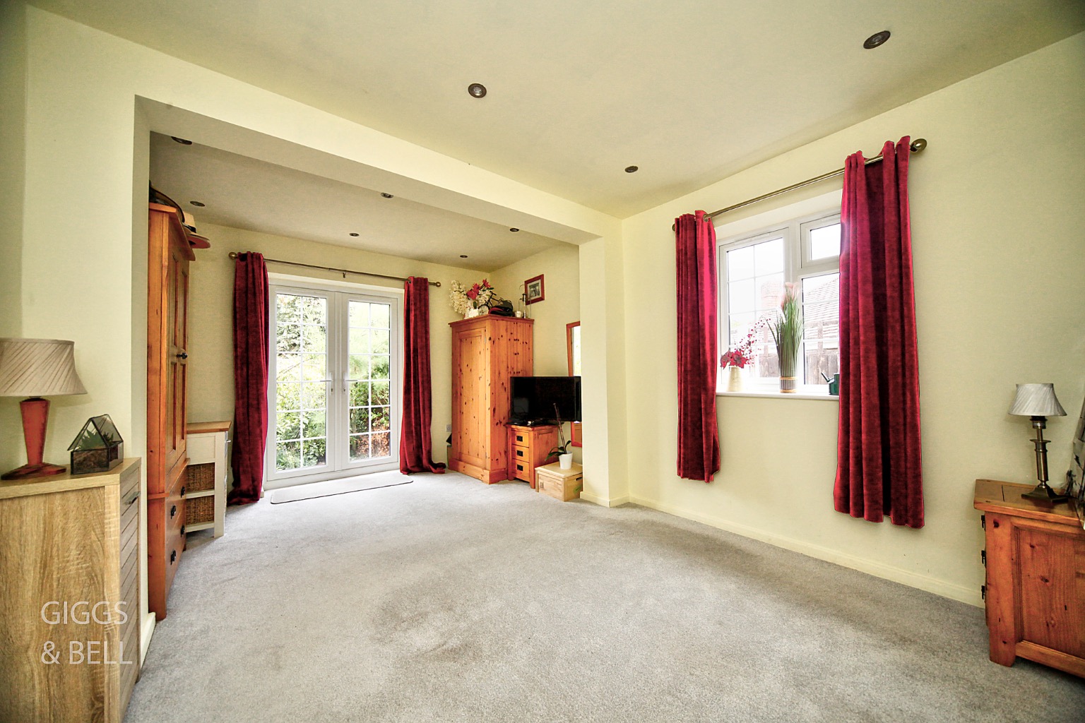 2 bed detached house for sale in St Marys Rise, Hitchin  - Property Image 14