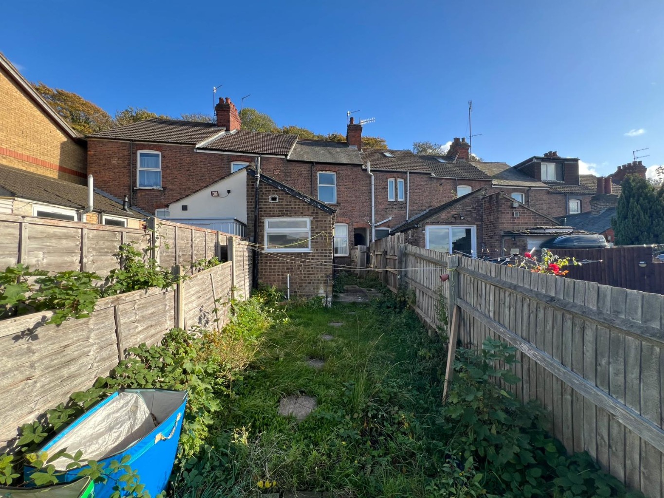 2 bed semi-detached house for sale in Hartley Road, Luton  - Property Image 2