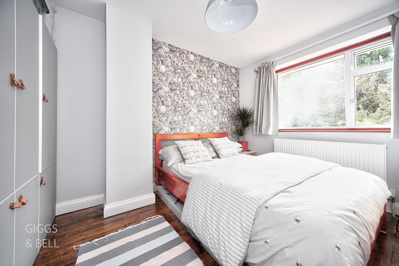 3 bed semi-detached house for sale in Hillary Crescent, Luton  - Property Image 16