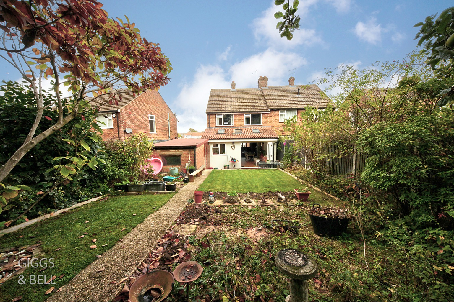 3 bed semi-detached house for sale in Hillary Crescent, Luton  - Property Image 25