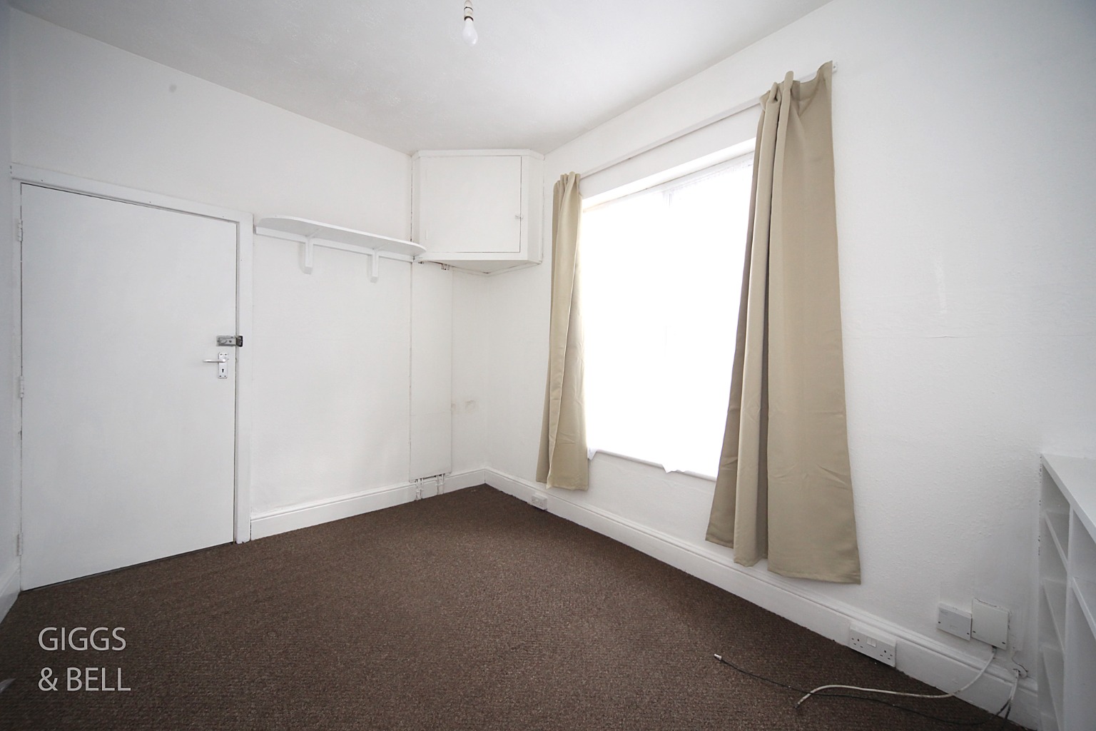 7 bed semi-detached house for sale in Ashburnham Road, Luton  - Property Image 21