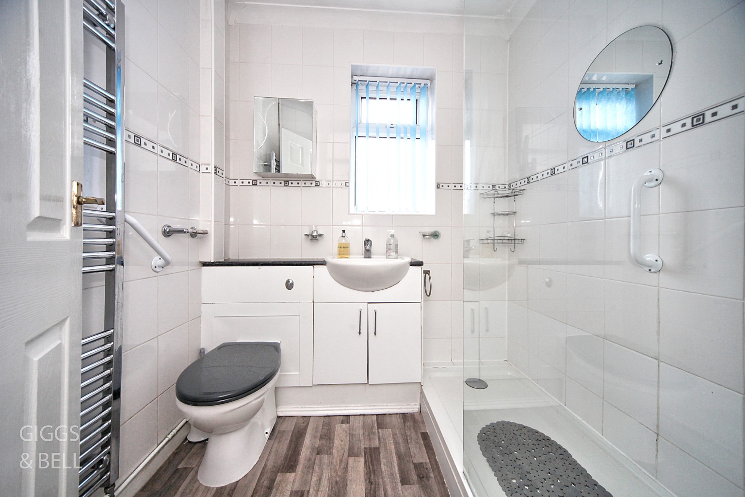 2 bed semi-detached bungalow for sale in Hathaway Close, Luton 14