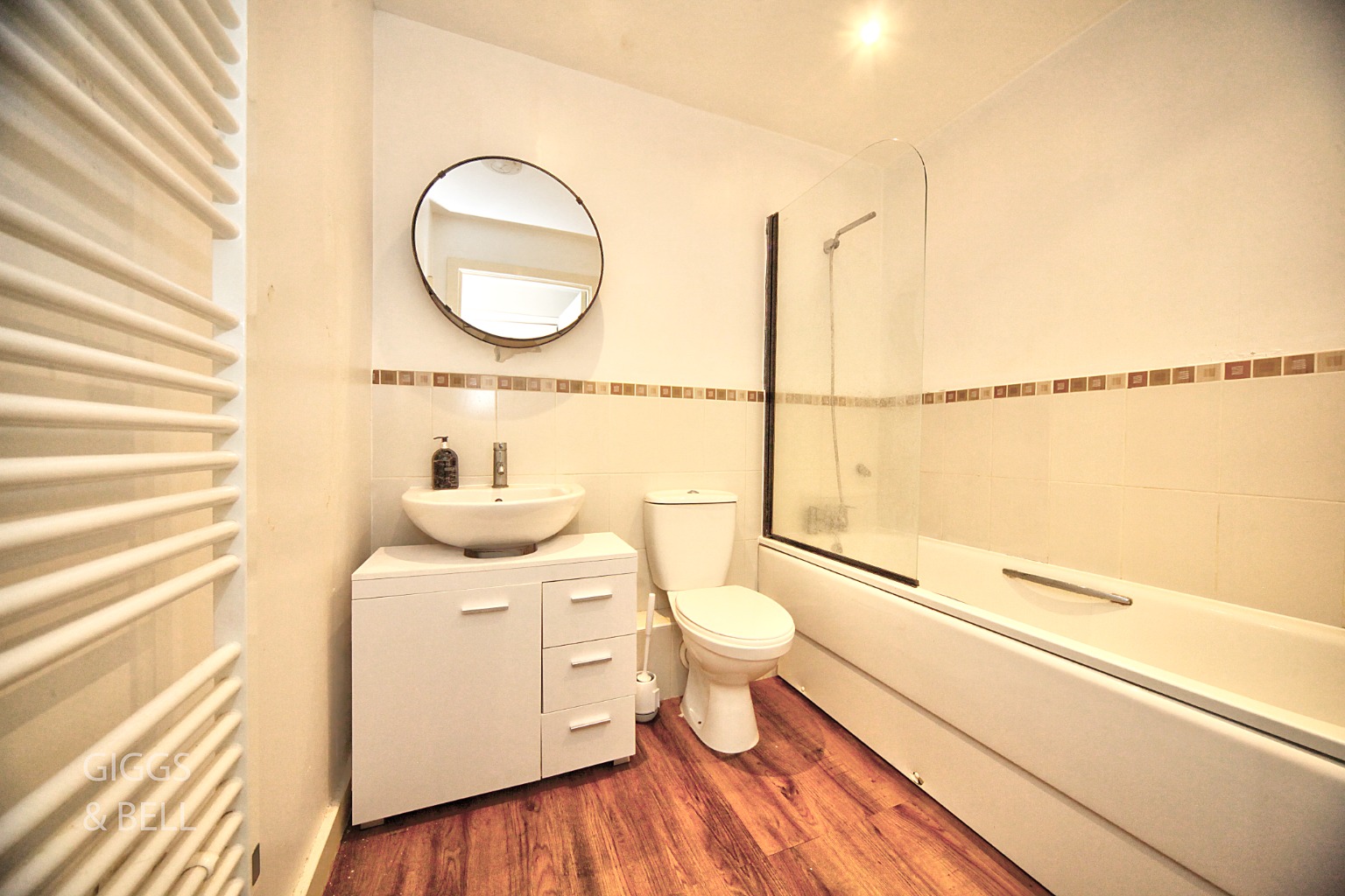 2 bed flat for sale in Holly Street, Luton  - Property Image 11