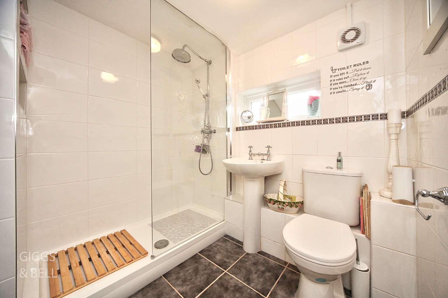 3 bed end of terrace house for sale in East Street, Hertfordshire 23