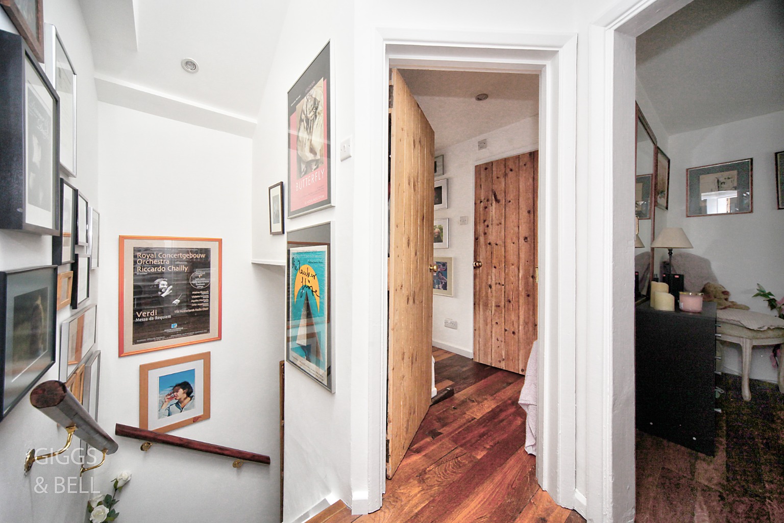 3 bed end of terrace house for sale in East Street, Hertfordshire 13