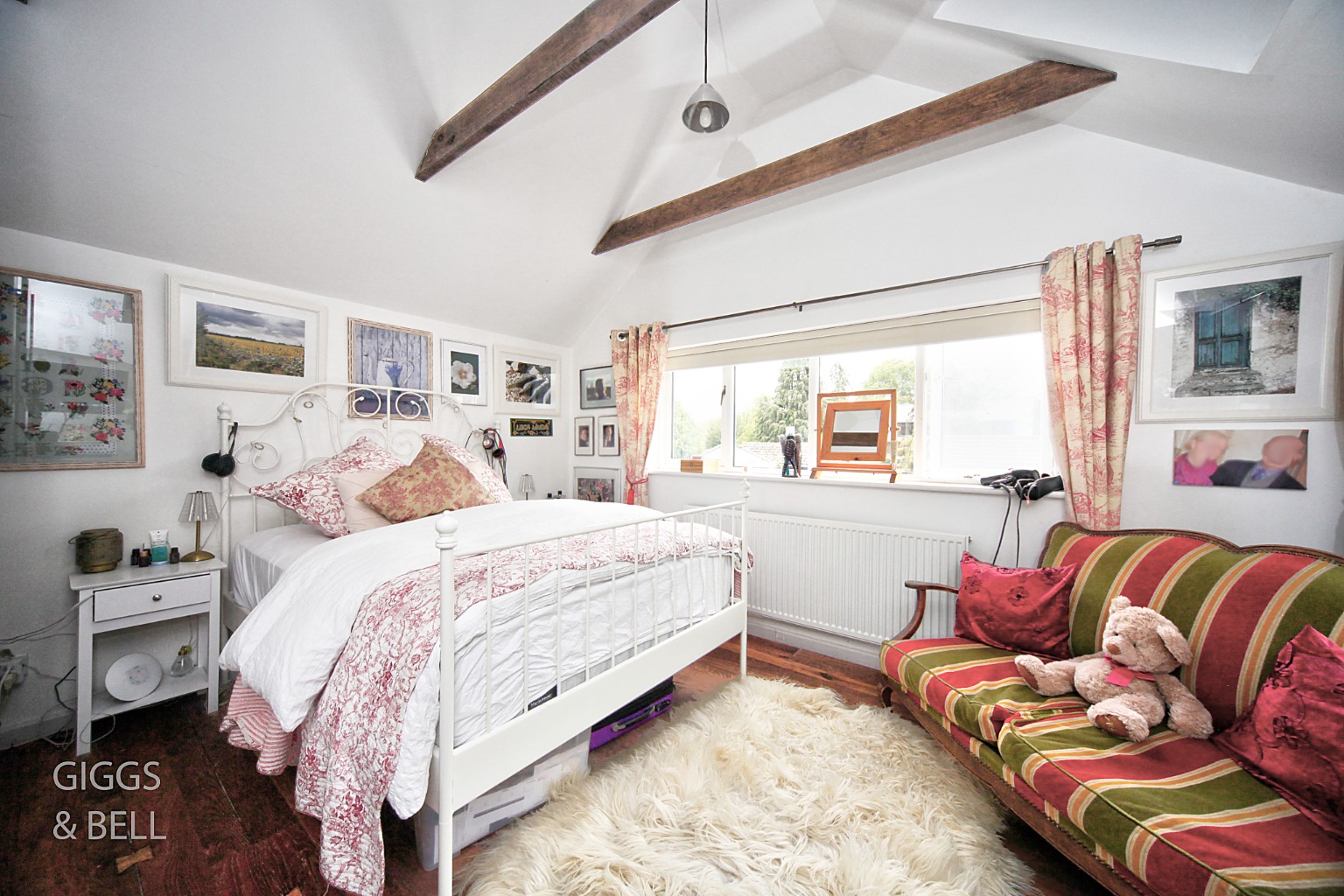 3 bed end of terrace house for sale in East Street, Hertfordshire  - Property Image 17