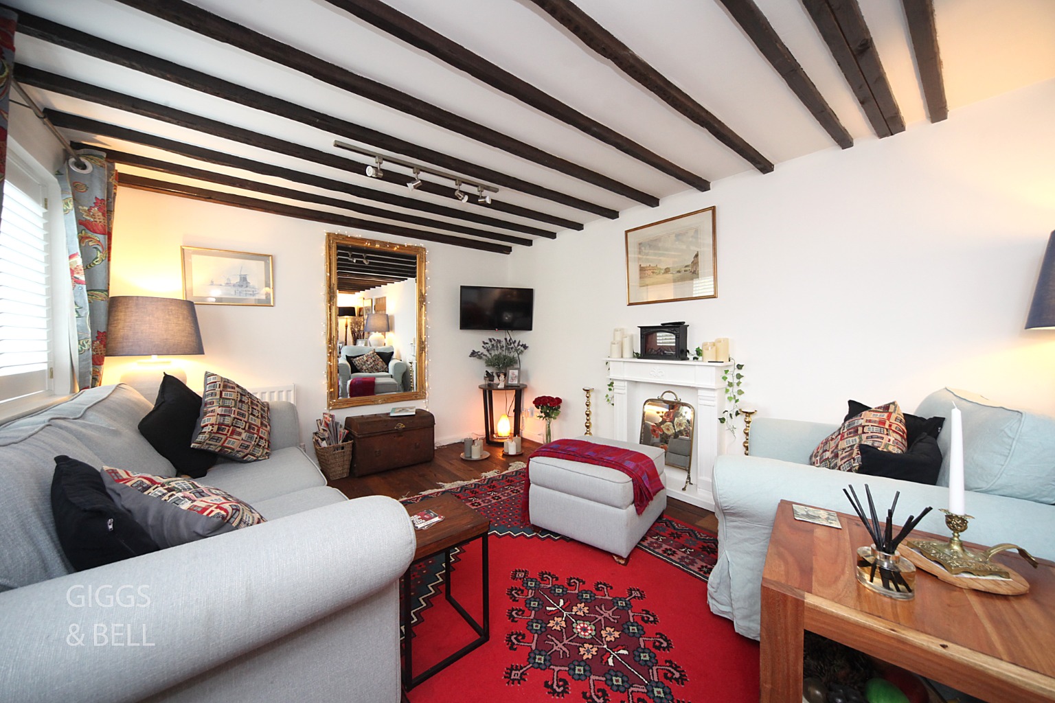 3 bed end of terrace house for sale in East Street, Hertfordshire 3