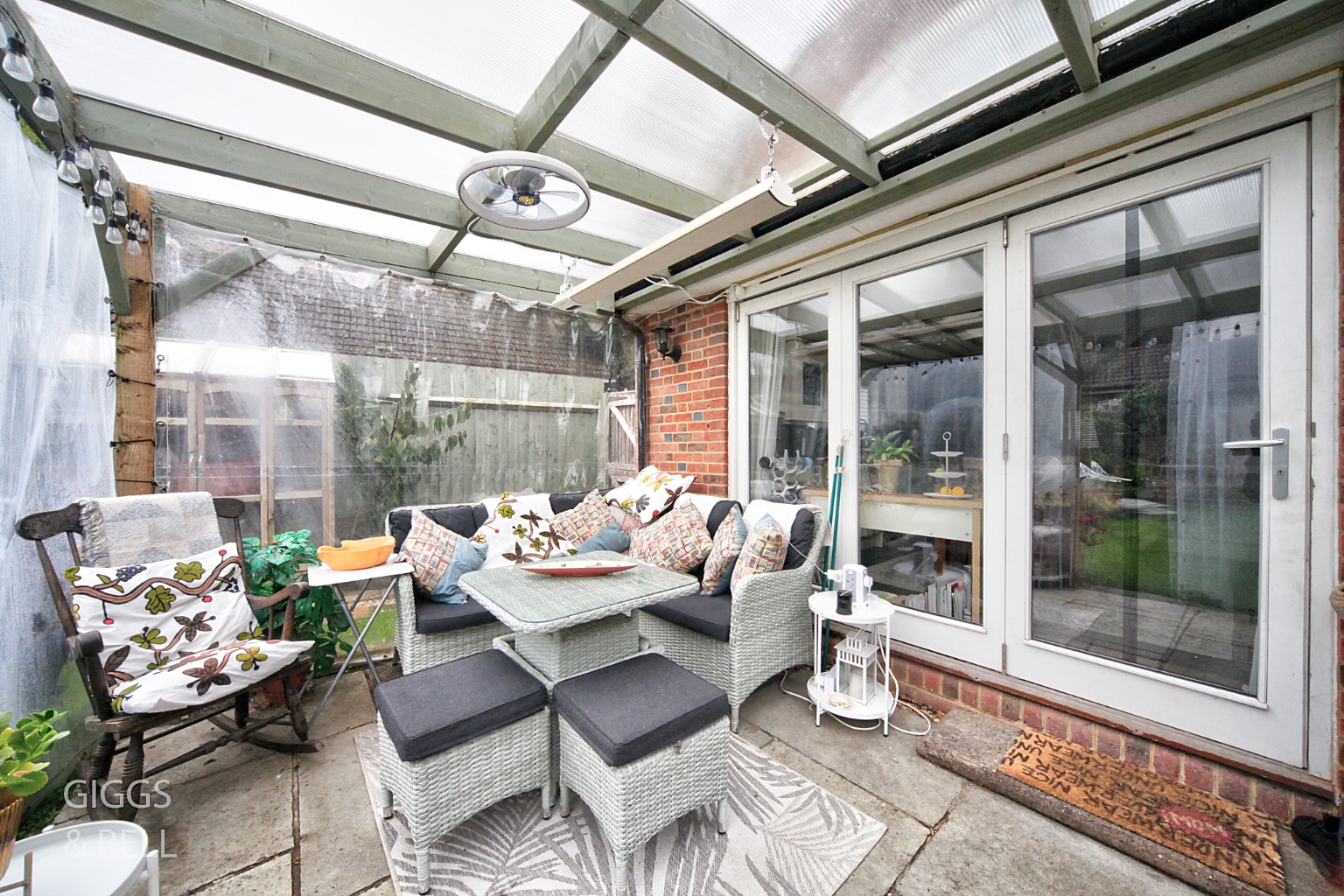 3 bed end of terrace house for sale in East Street, Hertfordshire 11