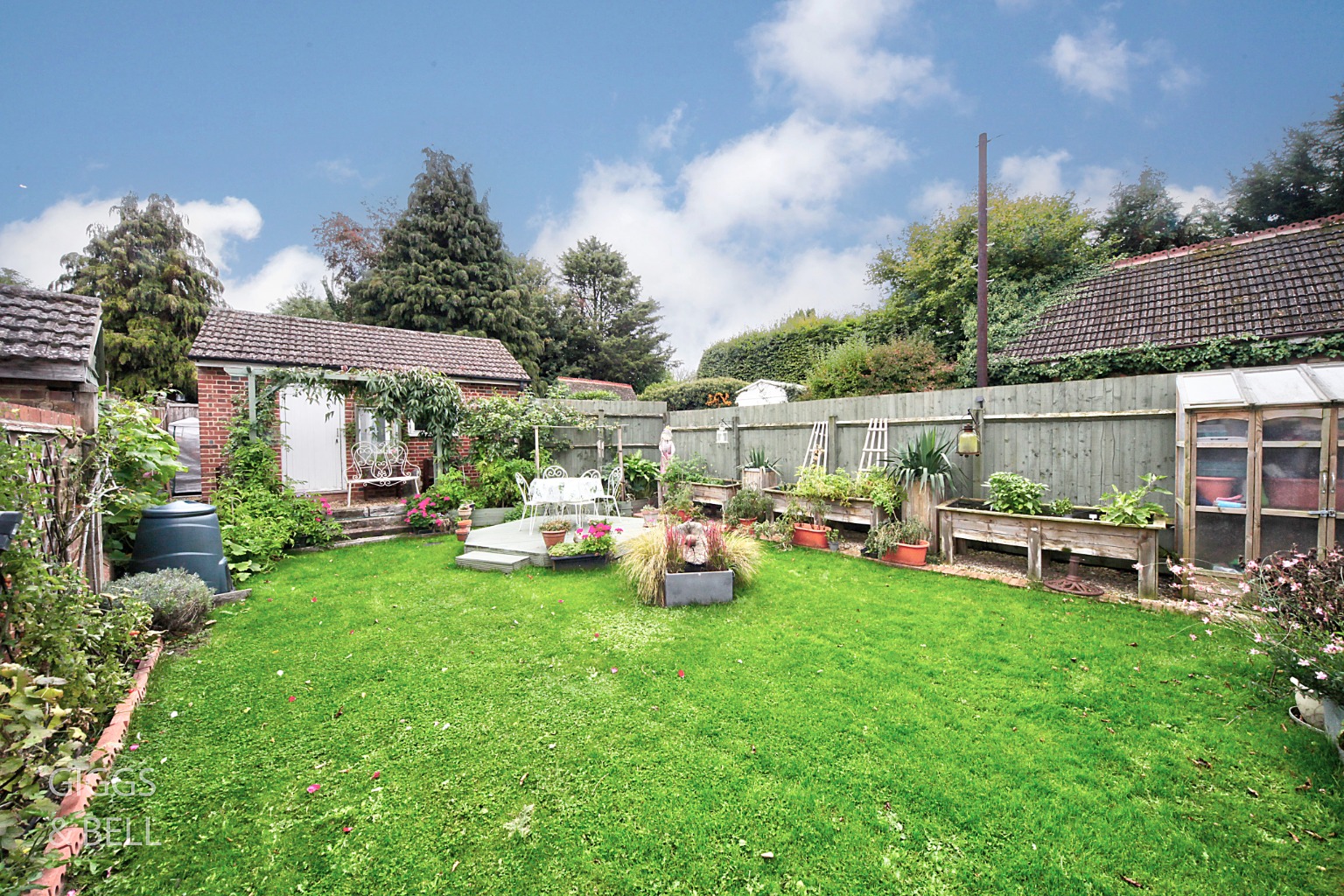 3 bed end of terrace house for sale in East Street, Hertfordshire  - Property Image 26