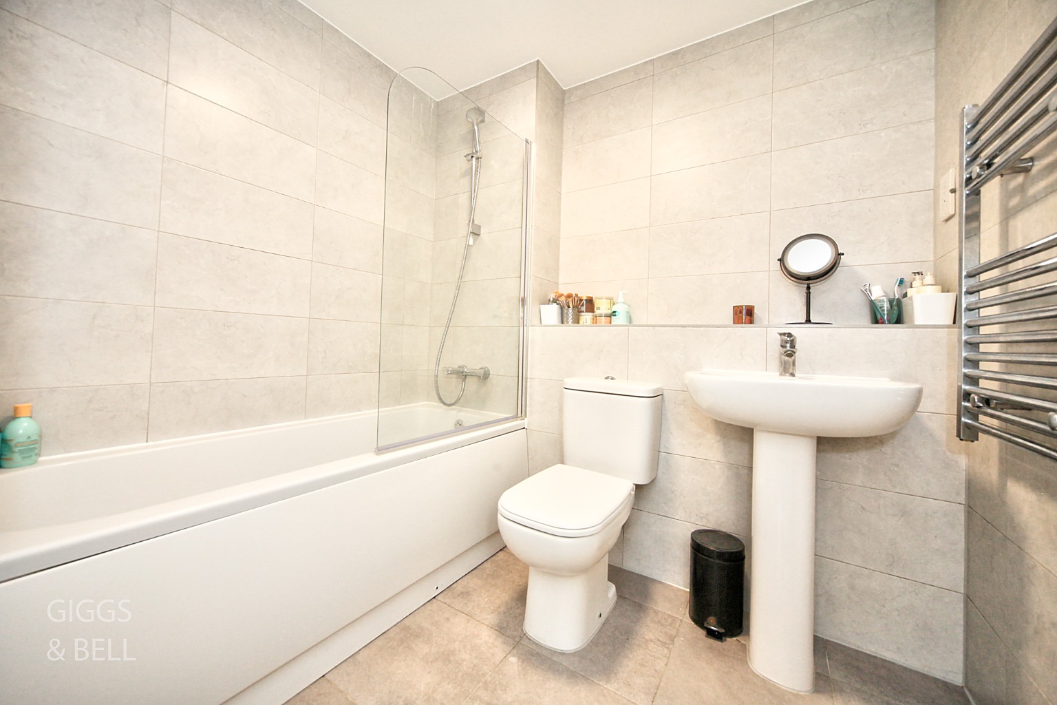 2 bed flat for sale in Cypress Road, Luton  - Property Image 12