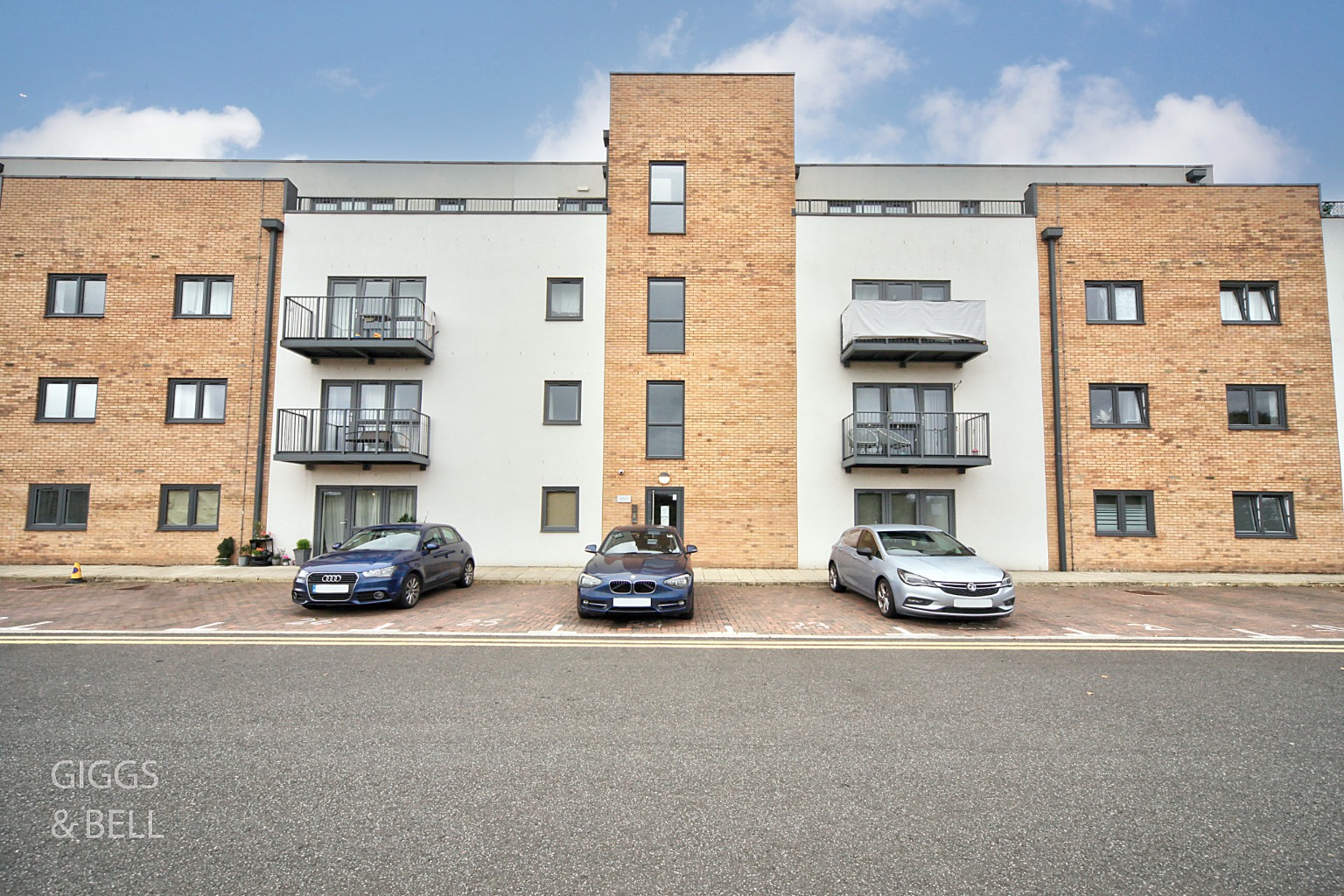 2 bed flat for sale in Cypress Road, Luton  - Property Image 13