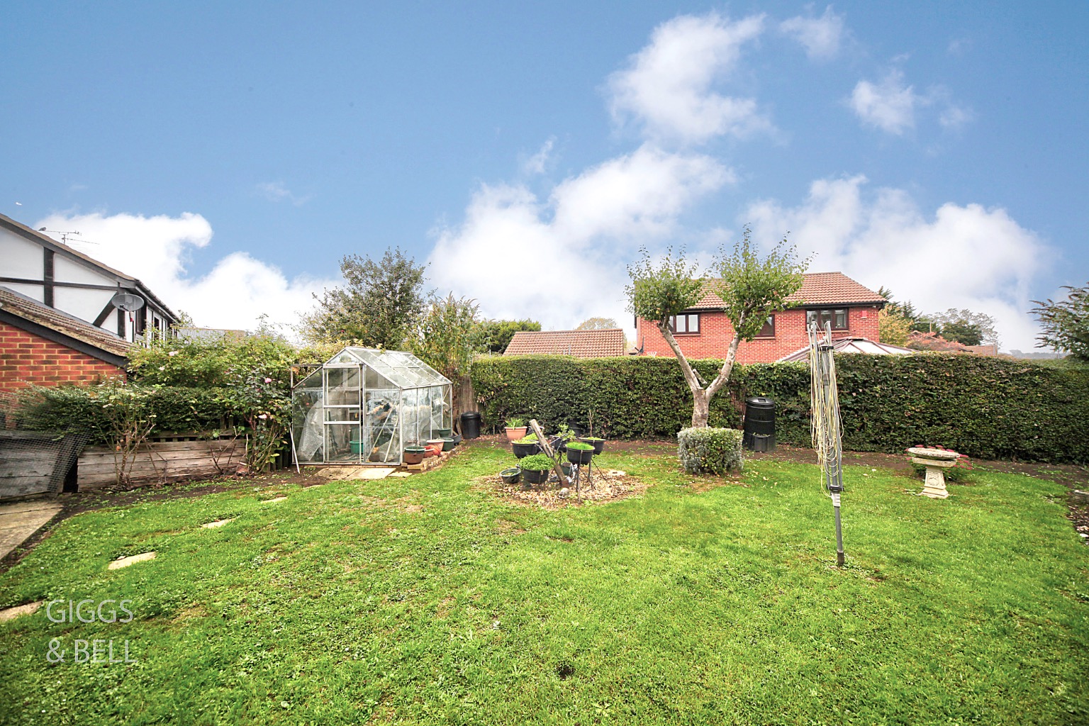 3 bed link detached house for sale in Redmire Close, Luton  - Property Image 19