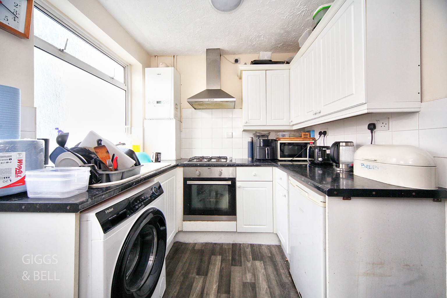 3 bed semi-detached house for sale in Stockingstone Road, Luton  - Property Image 3
