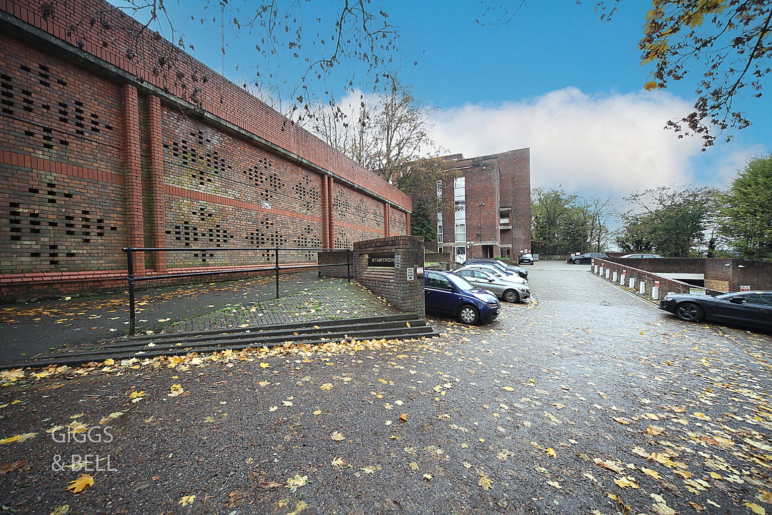 2 bed flat for sale in Downs Road, Luton 12