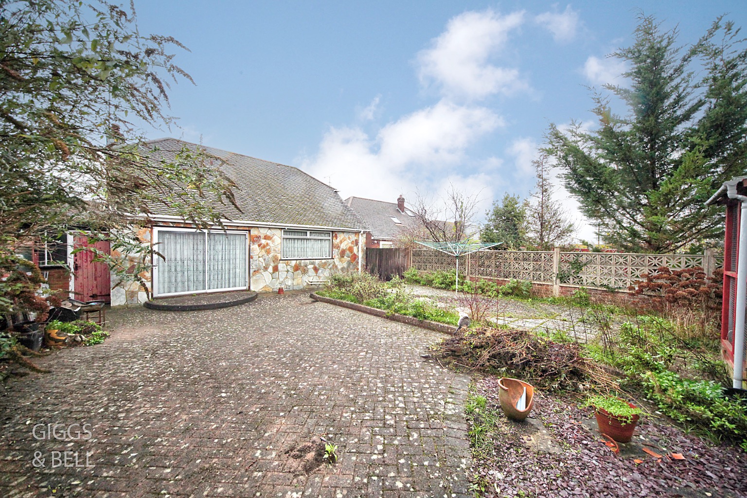3 bed detached bungalow for sale in Stoneygate Road, Luton  - Property Image 19