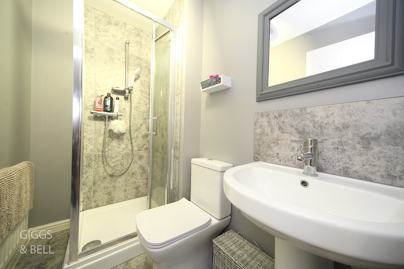 3 bed terraced house for sale in Morgan Close, Luton 11