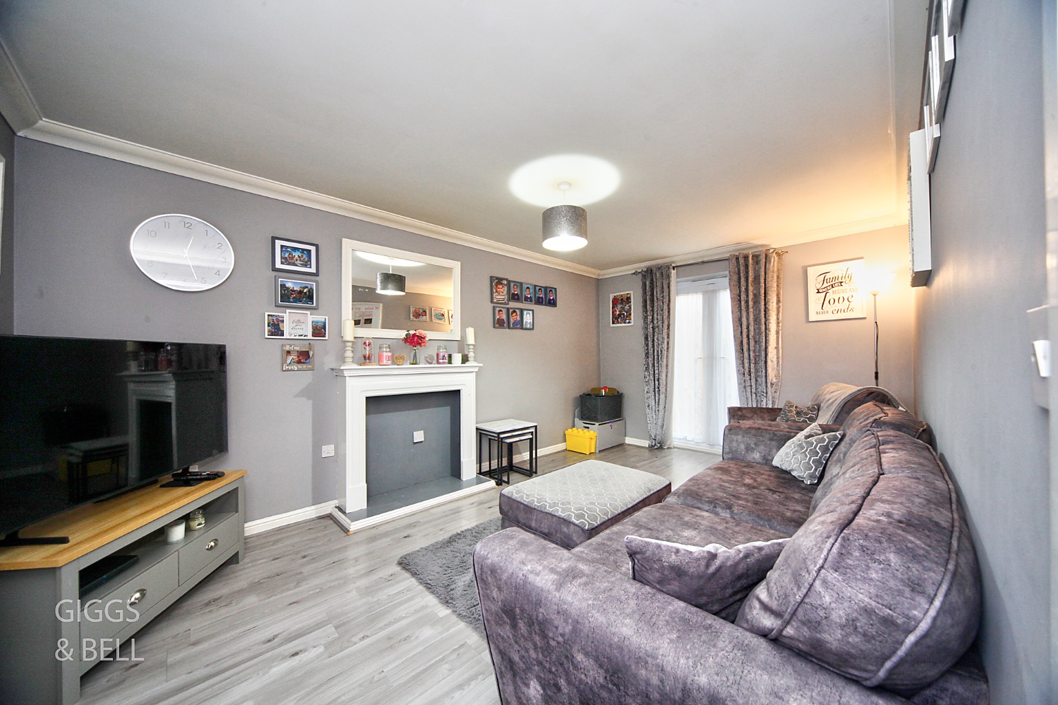 3 bed terraced house for sale in Morgan Close, Luton  - Property Image 3