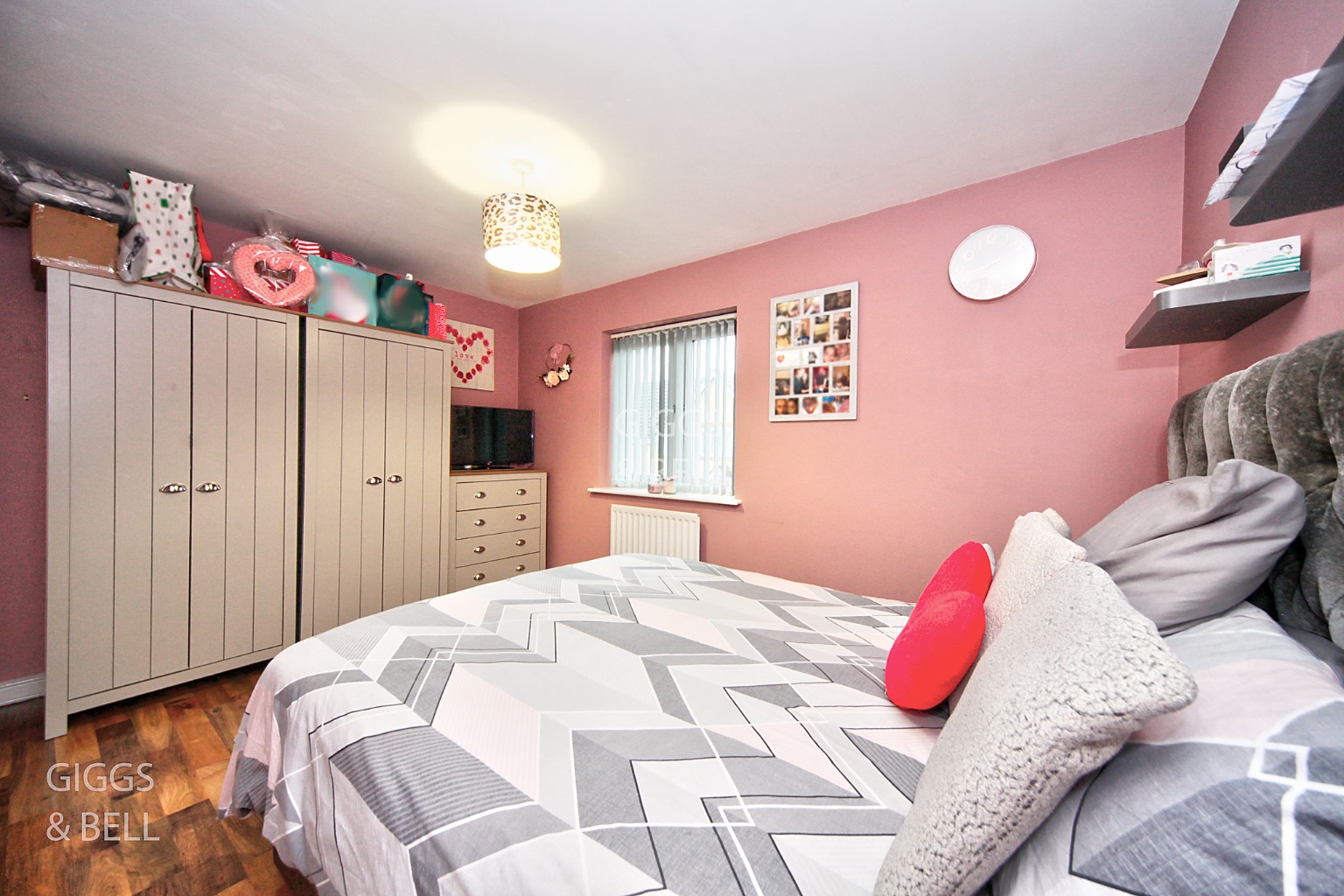 3 bed terraced house for sale in Morgan Close, Luton  - Property Image 11