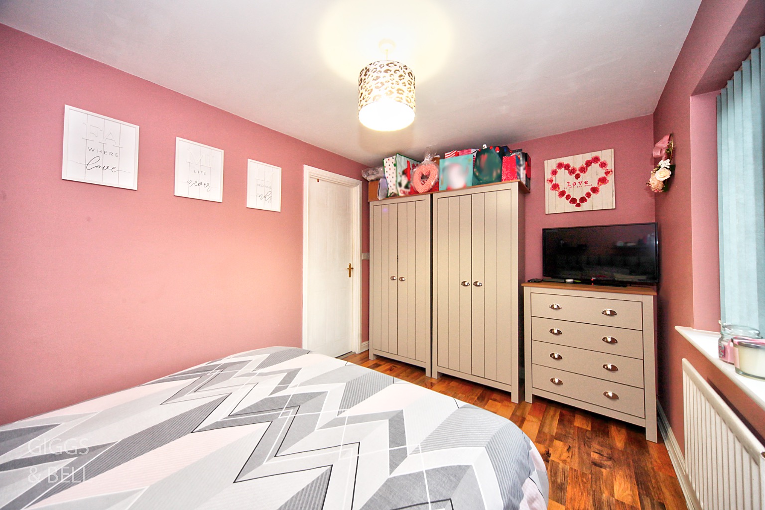 3 bed terraced house for sale in Morgan Close, Luton 12