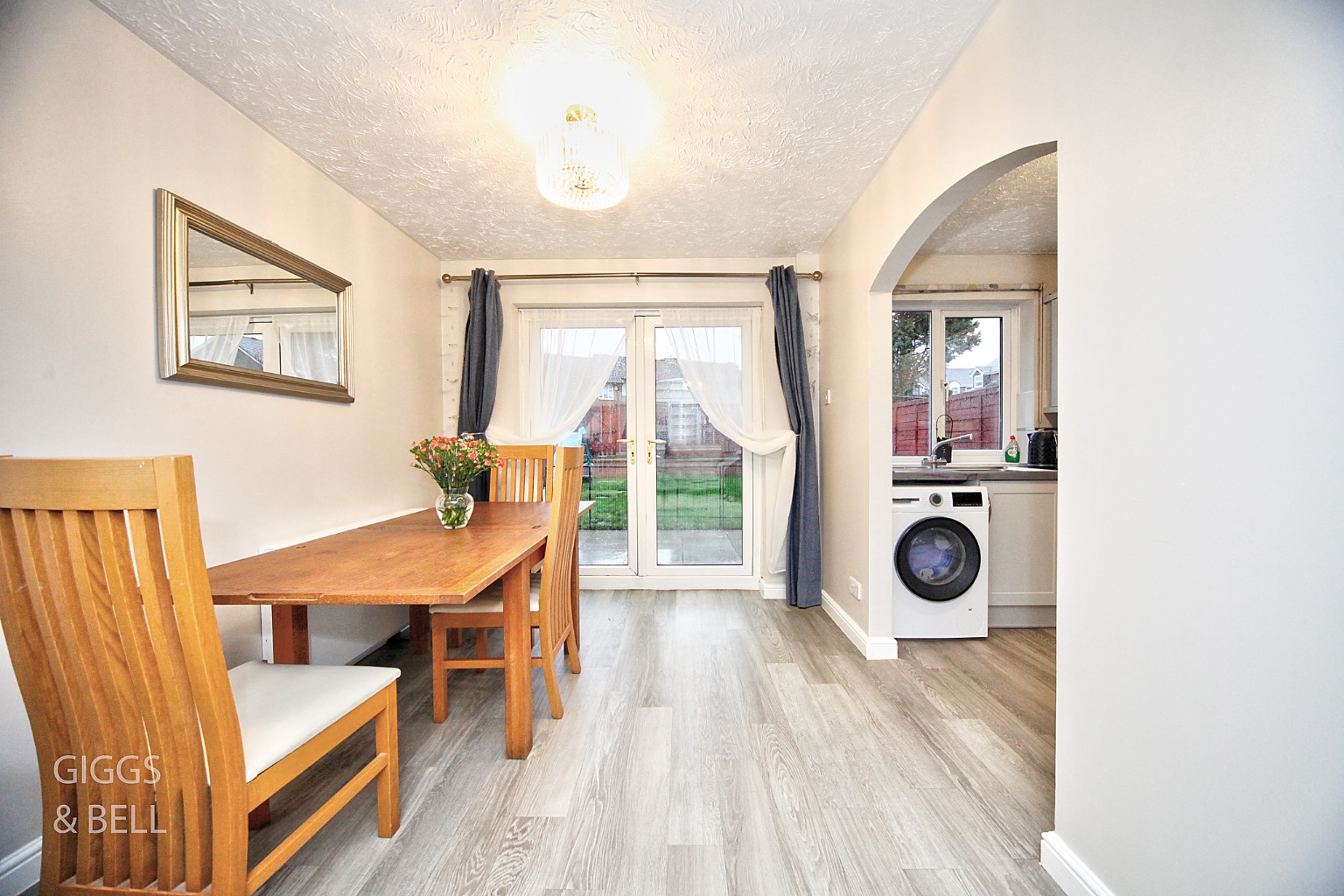 3 bed end of terrace house for sale in Pytchley Close, Luton 4