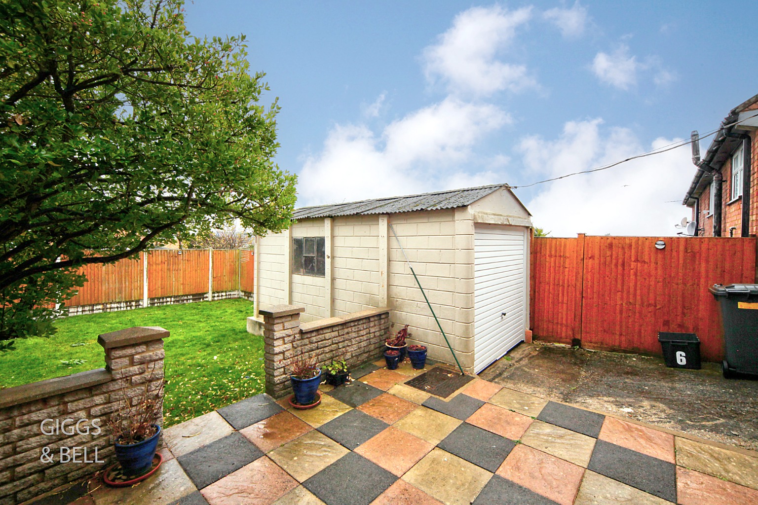 2 bed semi-detached house for sale in Redwood Drive, Luton 9