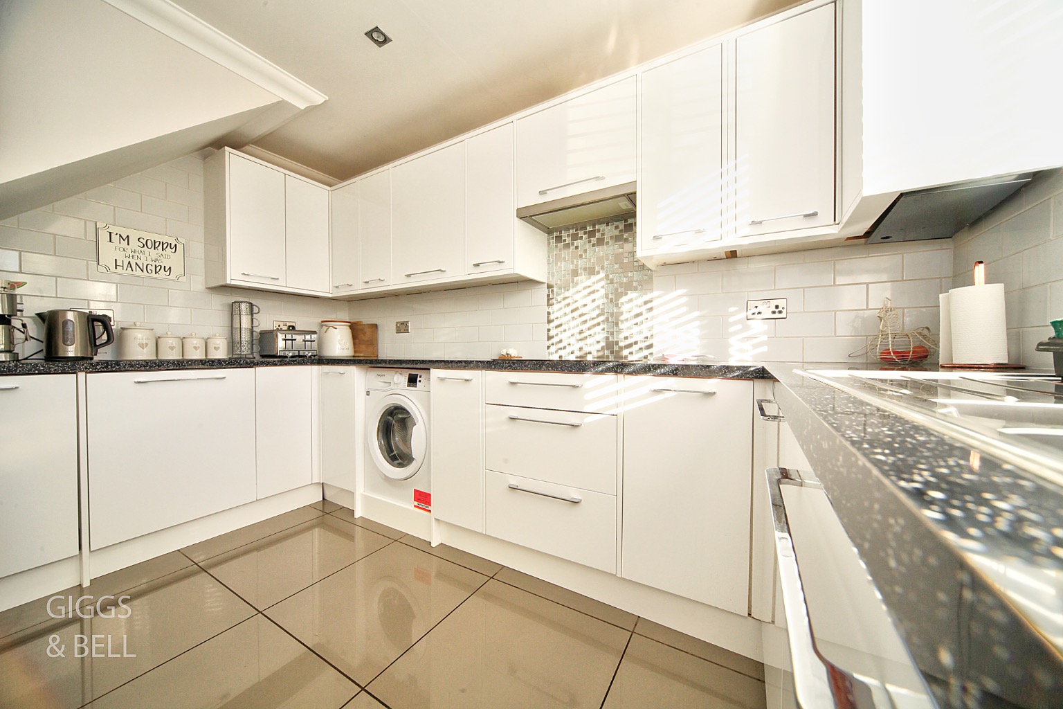 2 bed semi-detached house for sale in Alfriston Close, Luton 8