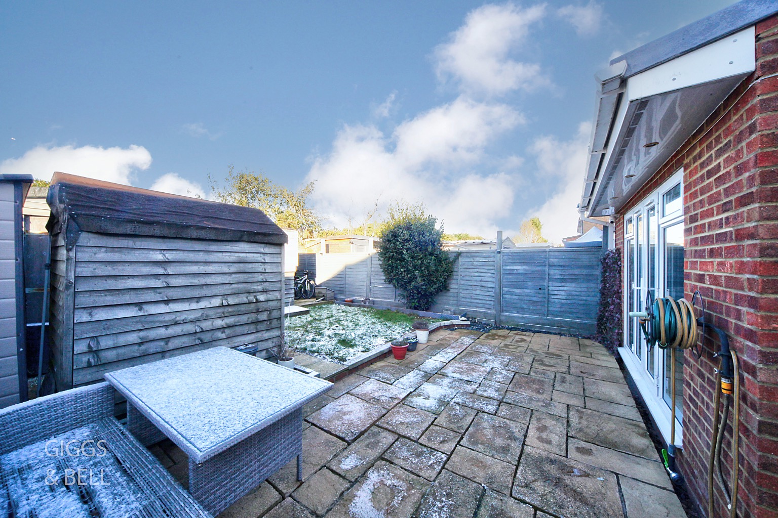 2 bed semi-detached house for sale in Alfriston Close, Luton 18