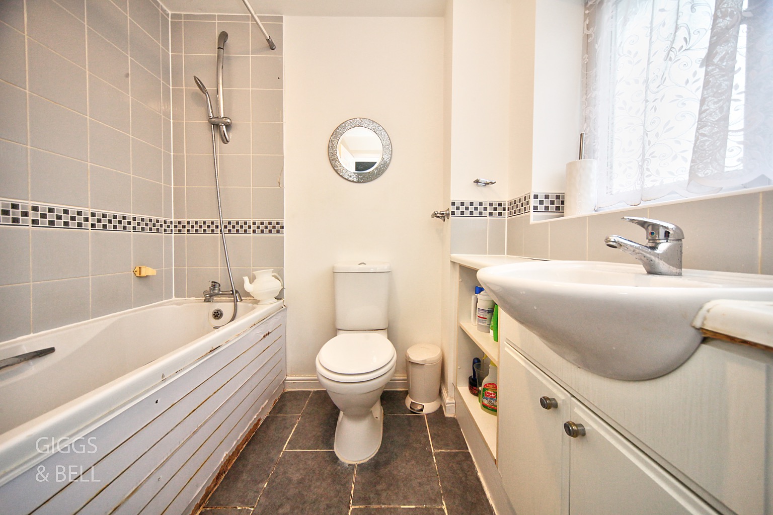 6 bed terraced house for sale in Morgan Close, Luton  - Property Image 13