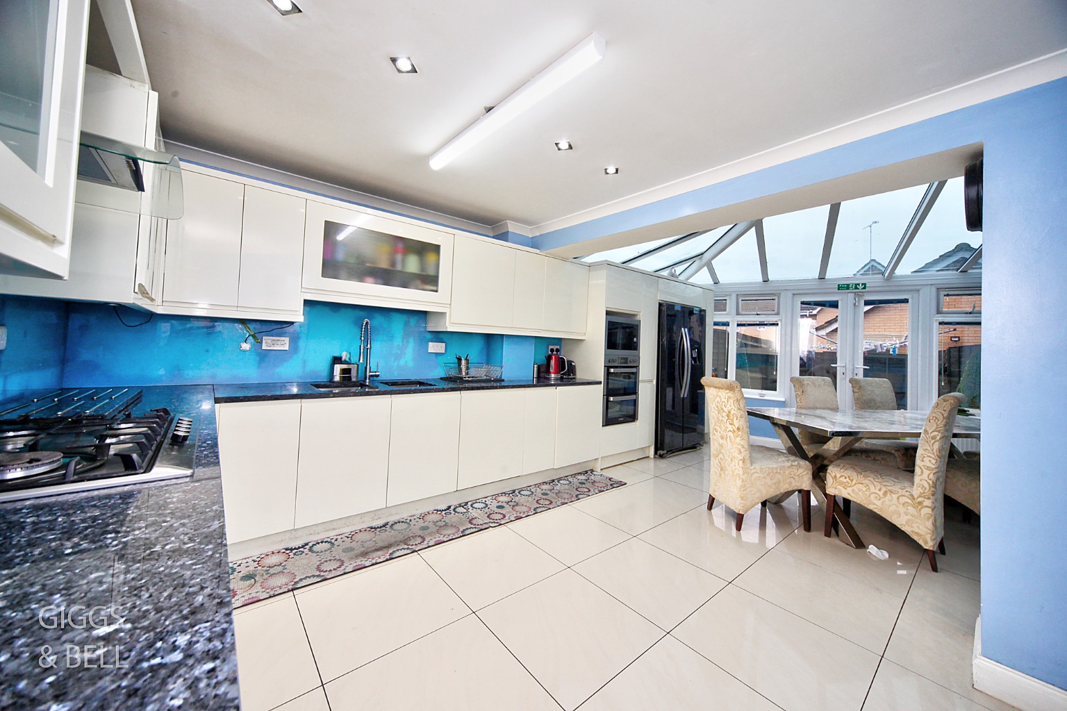 6 bed terraced house for sale in Morgan Close, Luton  - Property Image 6