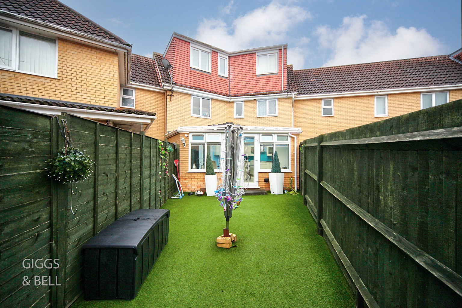 6 bed terraced house for sale in Morgan Close, Luton  - Property Image 22