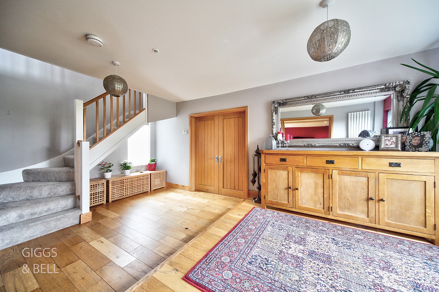 4 bed detached house for sale in Old Bedford Road, Luton  - Property Image 2