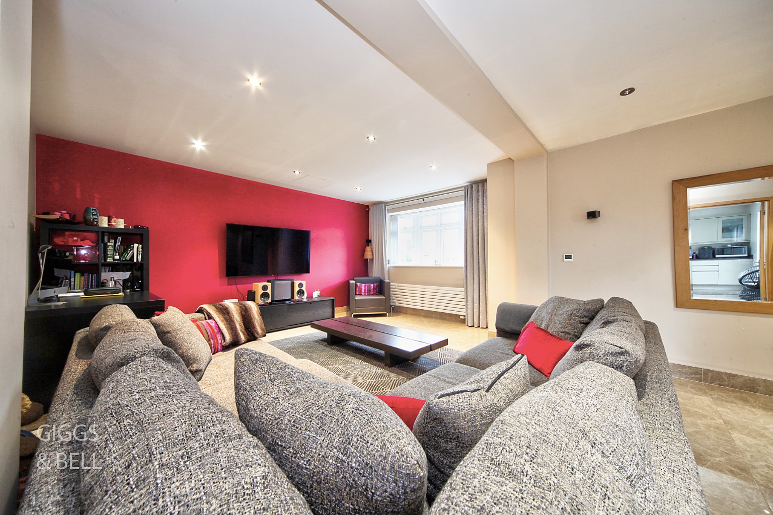 4 bed detached house for sale in Old Bedford Road, Luton 5