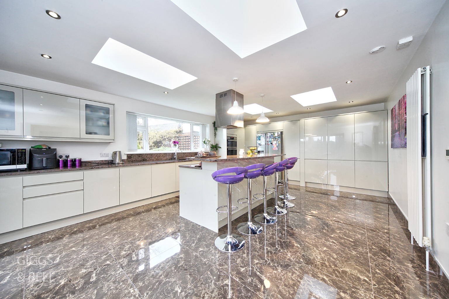 4 bed detached house for sale in Old Bedford Road, Luton  - Property Image 8