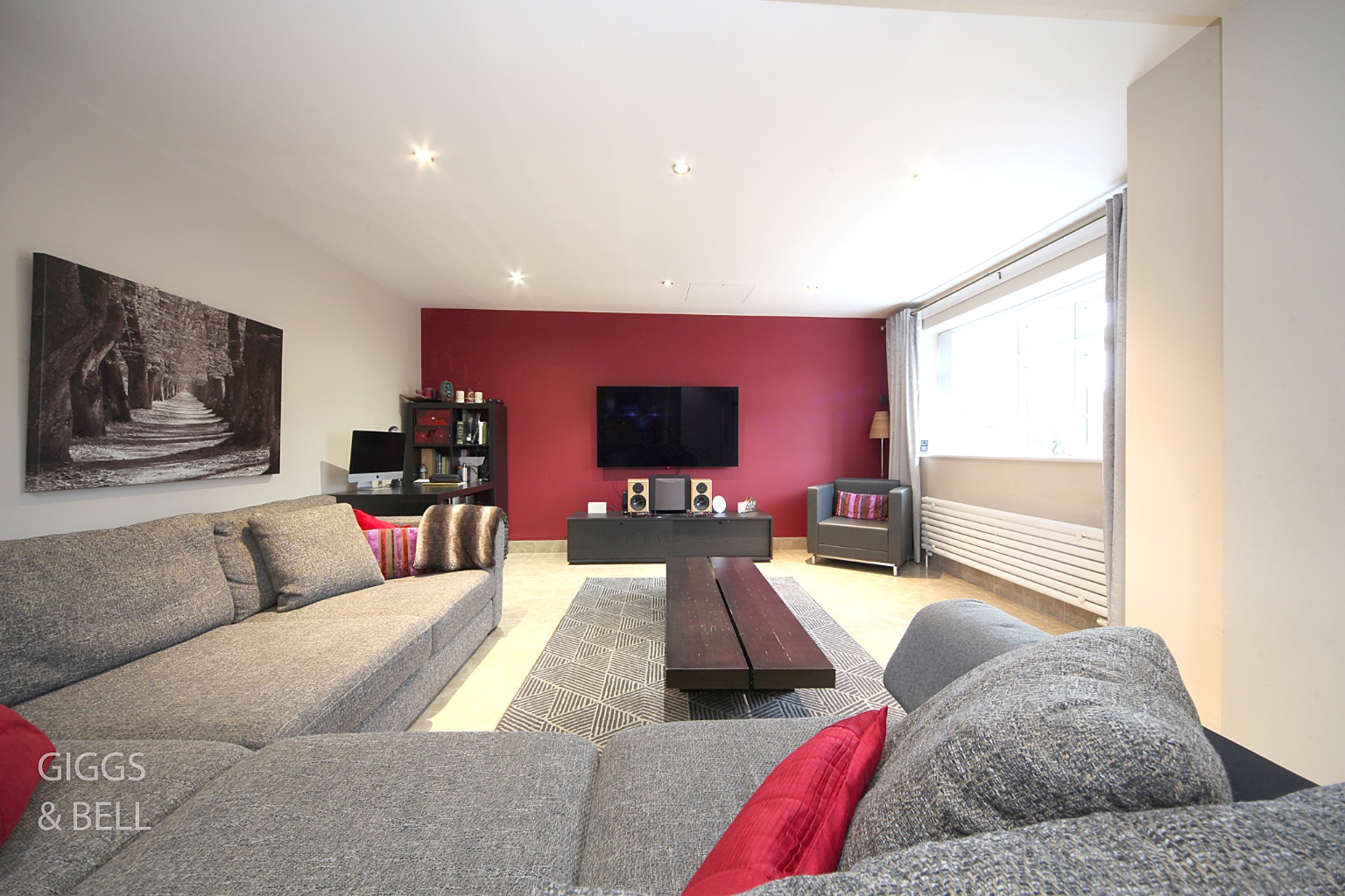 4 bed detached house for sale in Old Bedford Road, Luton  - Property Image 4