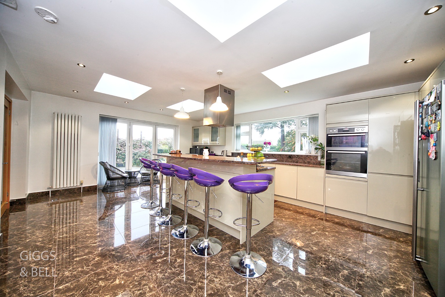 4 bed detached house for sale in Old Bedford Road, Luton 9