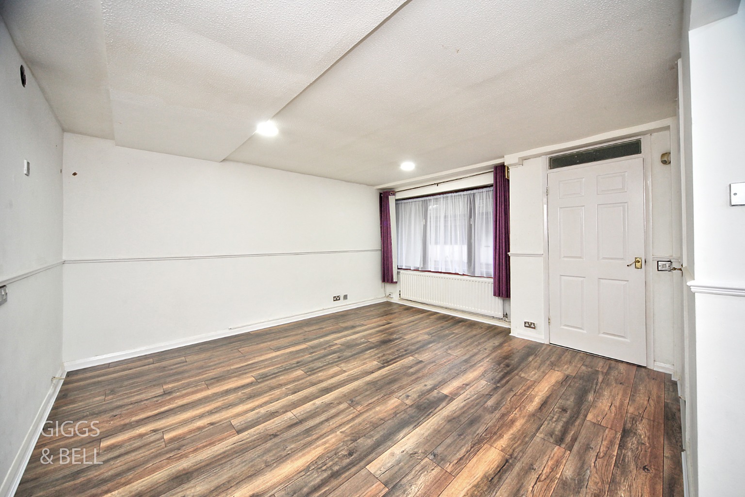 2 bed maisonette for sale in Crawley Green Road, Luton 2