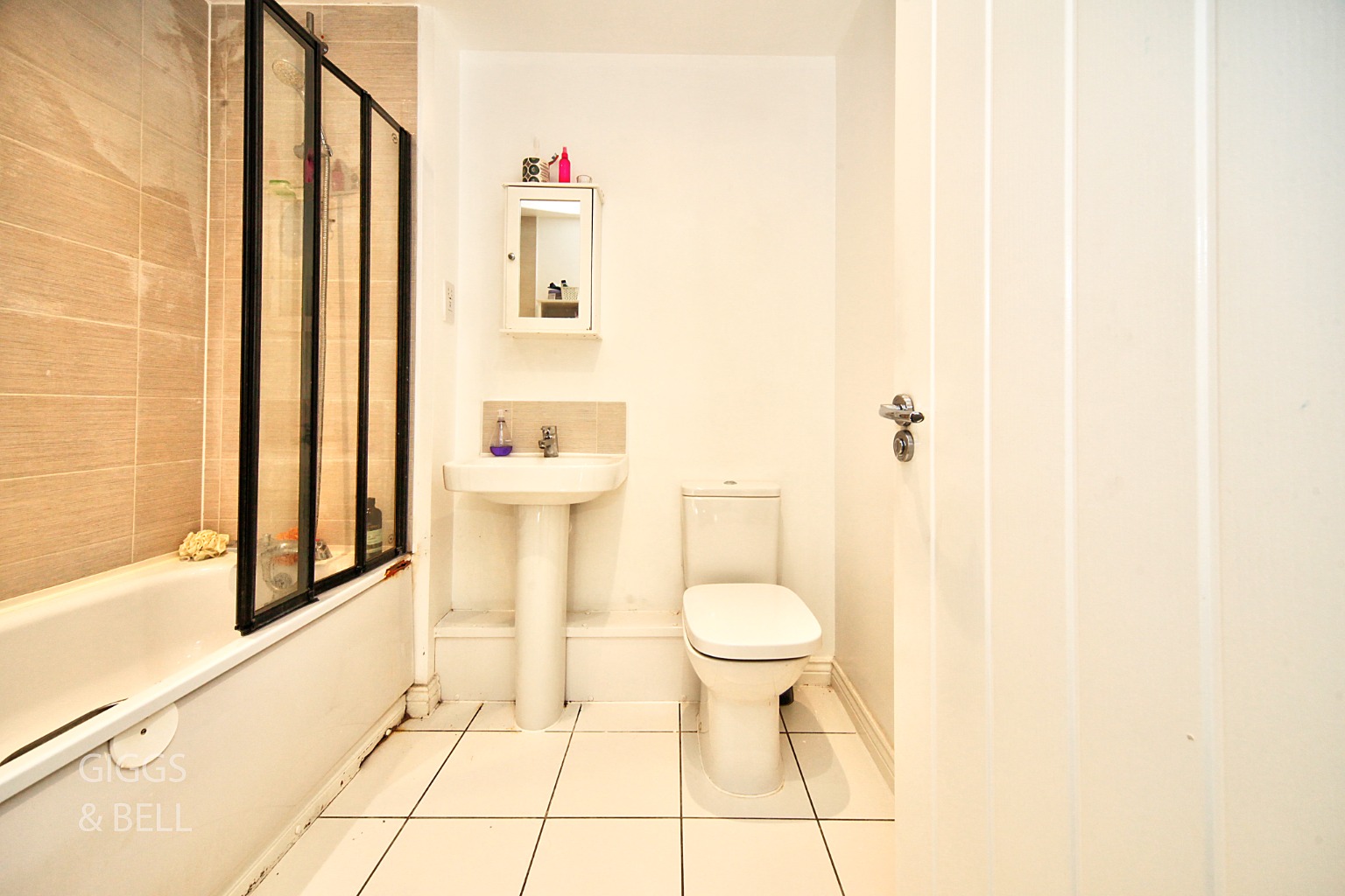 3 bed end of terrace house for sale in Abacot Grove, Bedfordshire 15