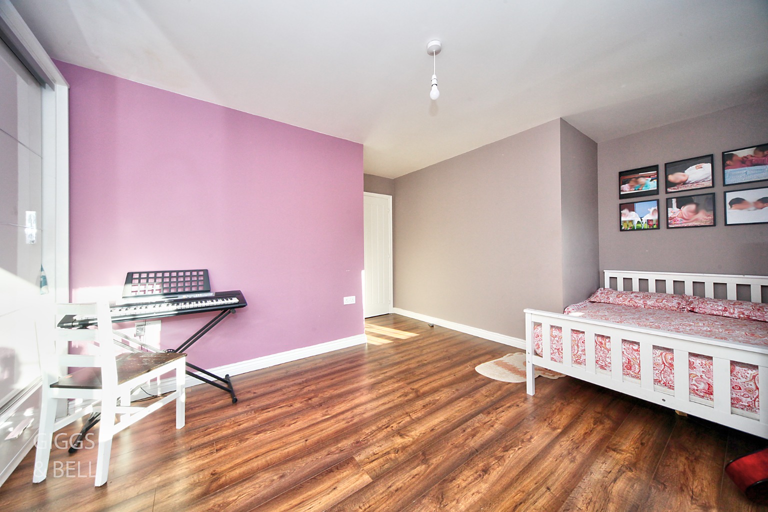 3 bed end of terrace house for sale in Abacot Grove, Bedfordshire 10